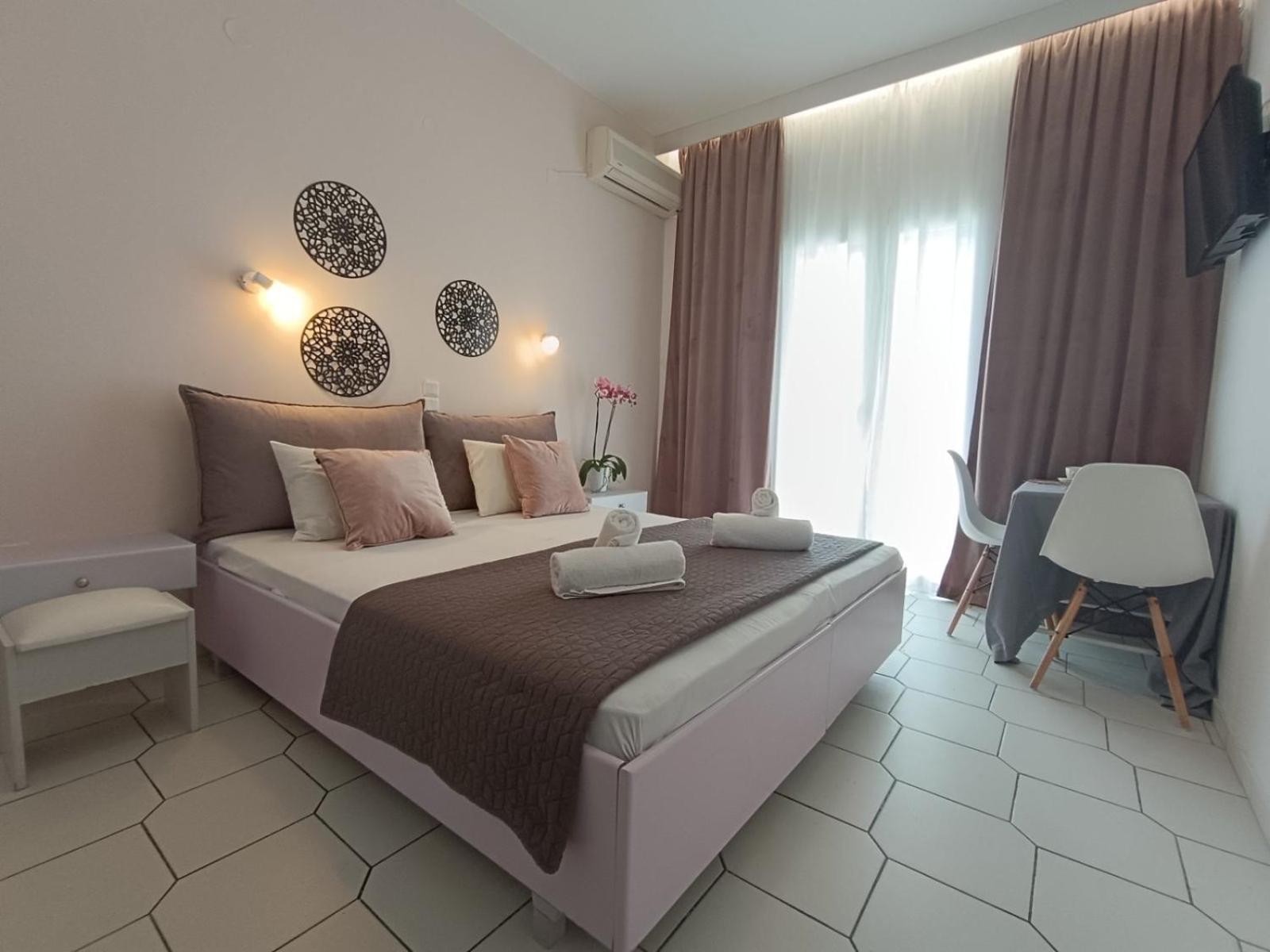 אצ'ארבי Philippos Apartments מראה חיצוני תמונה