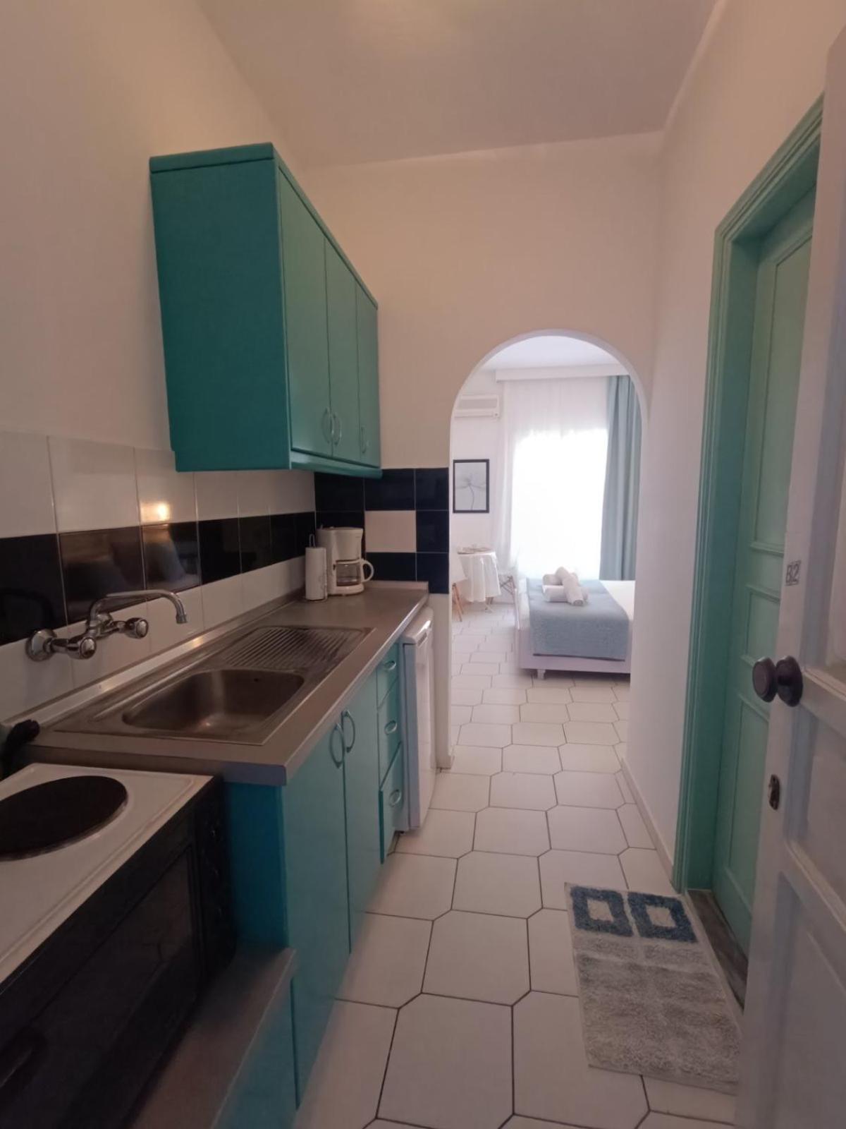 אצ'ארבי Philippos Apartments מראה חיצוני תמונה