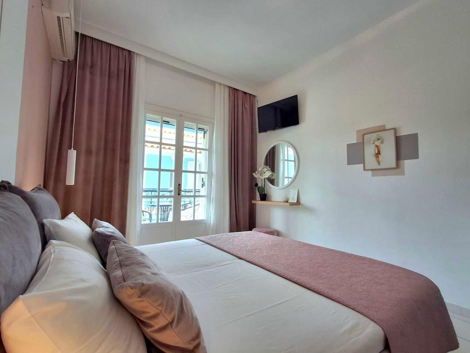 אצ'ארבי Philippos Apartments מראה חיצוני תמונה